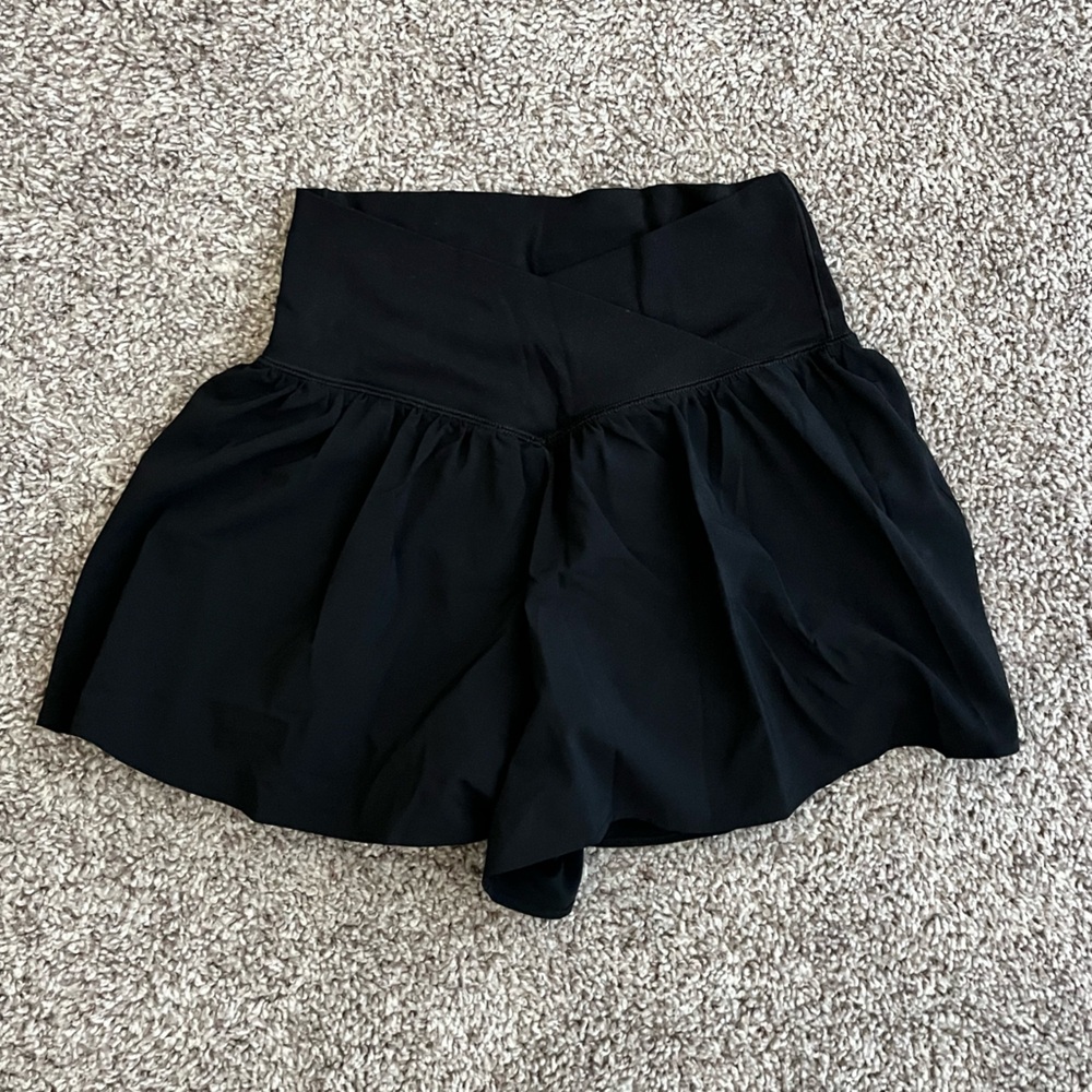 Offline by aerie crossover flows short S